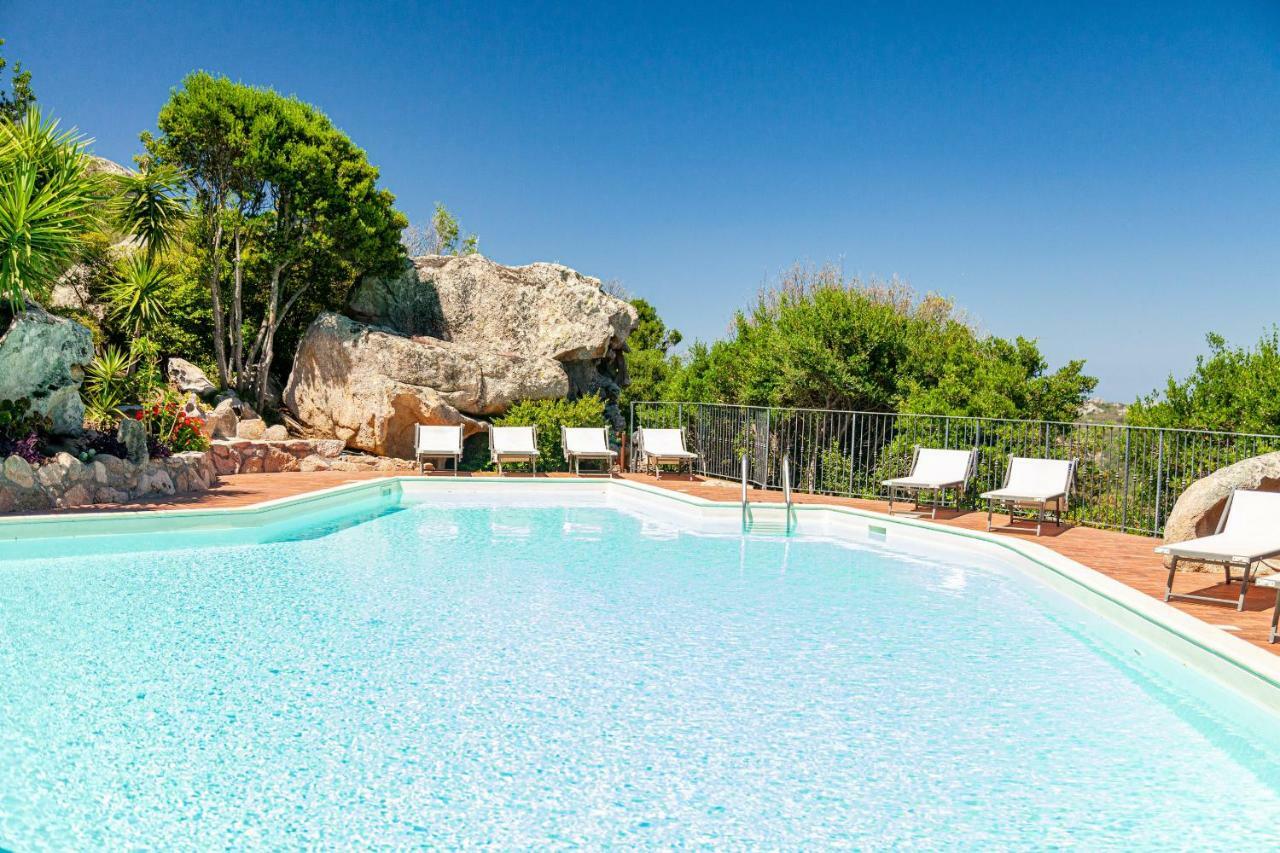 Hotel San Trano Luogosanto Dış mekan fotoğraf