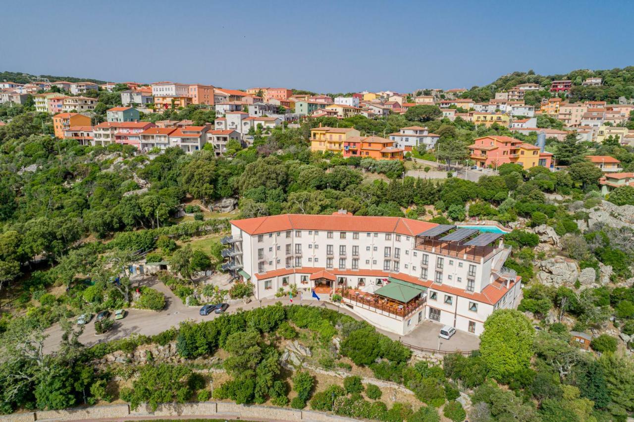 Hotel San Trano Luogosanto Dış mekan fotoğraf