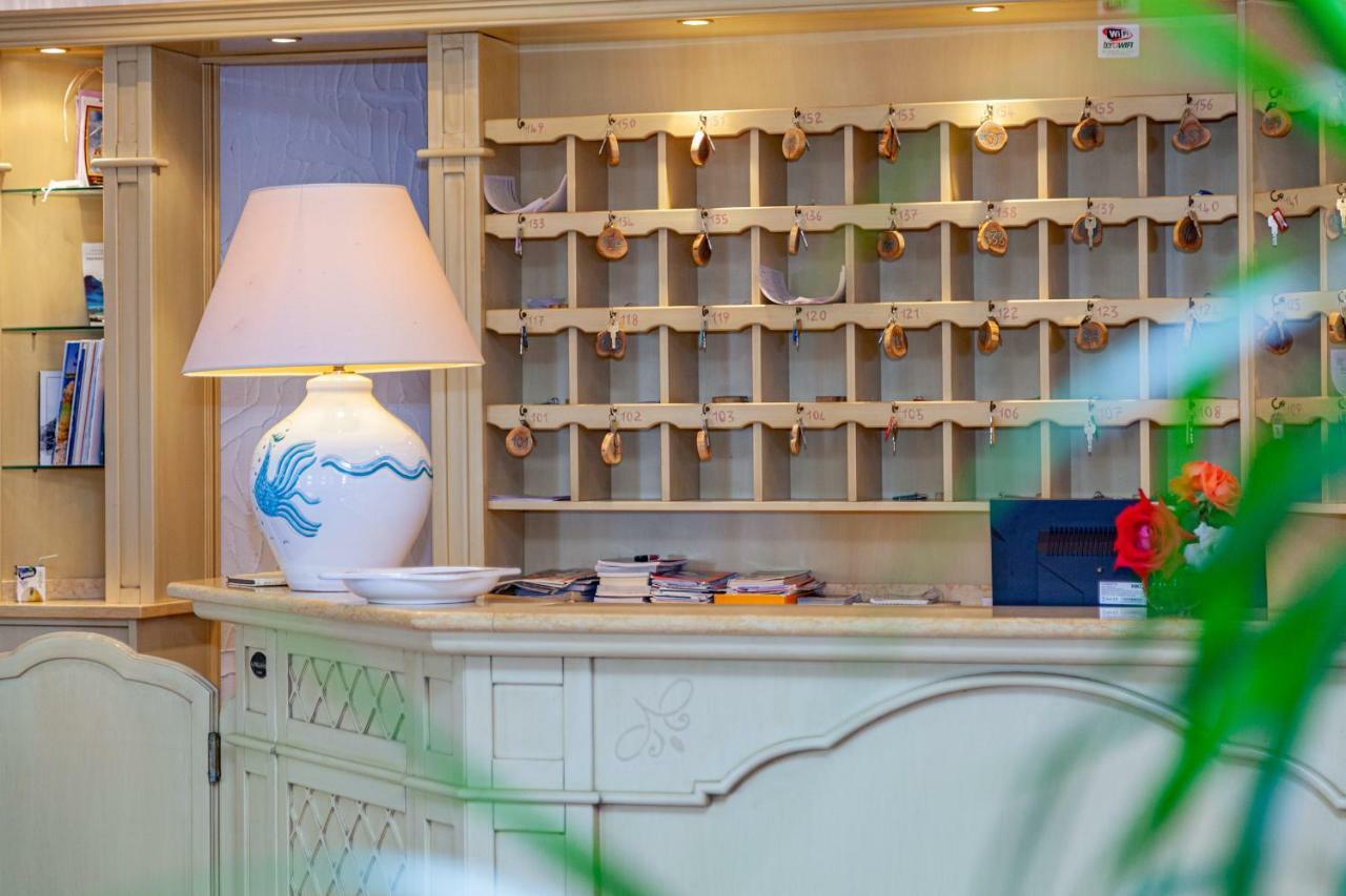 Hotel San Trano Luogosanto Dış mekan fotoğraf