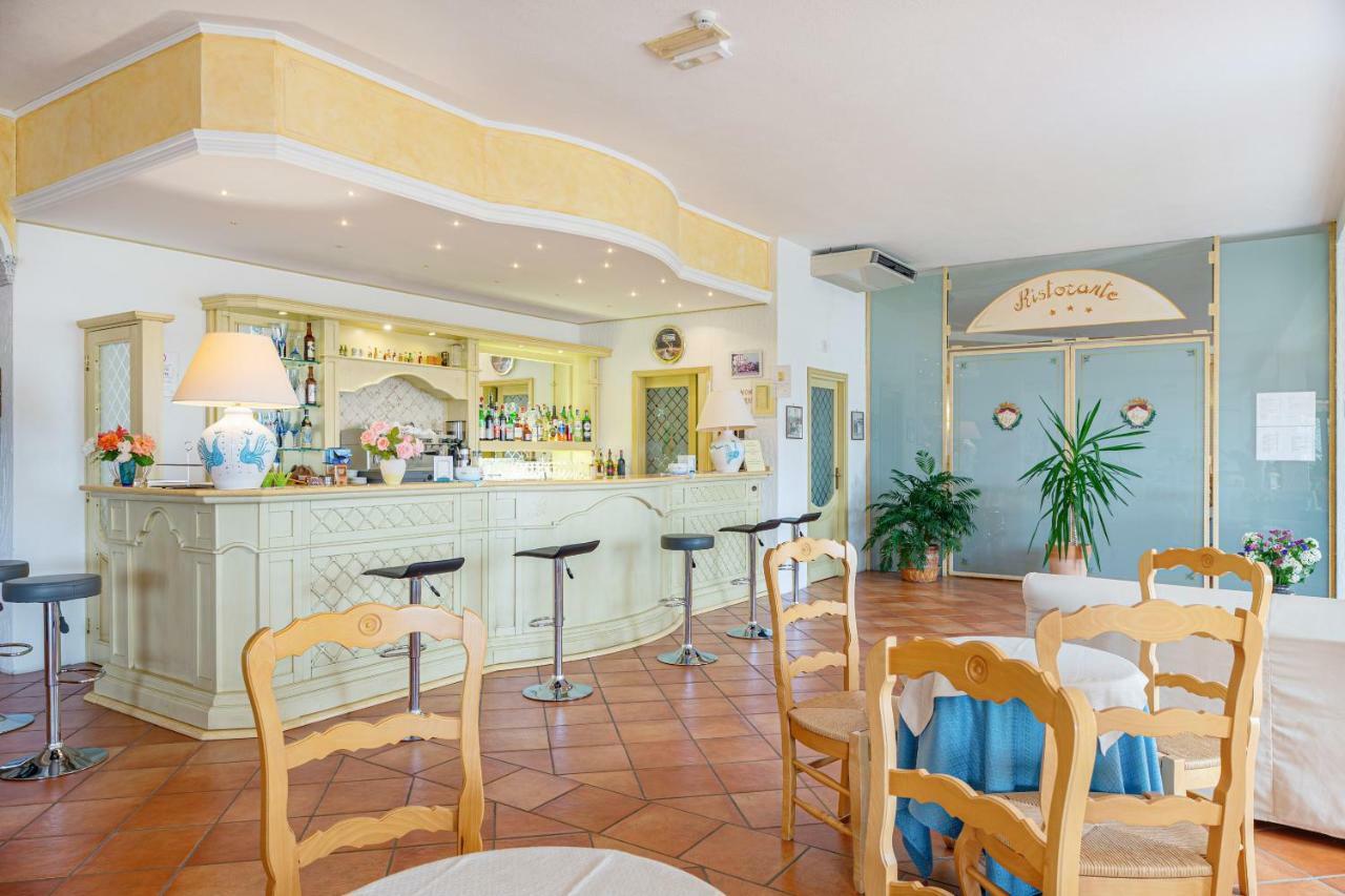 Hotel San Trano Luogosanto Dış mekan fotoğraf