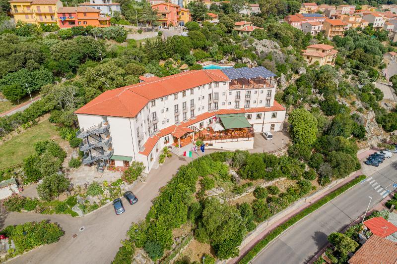 Hotel San Trano Luogosanto Dış mekan fotoğraf